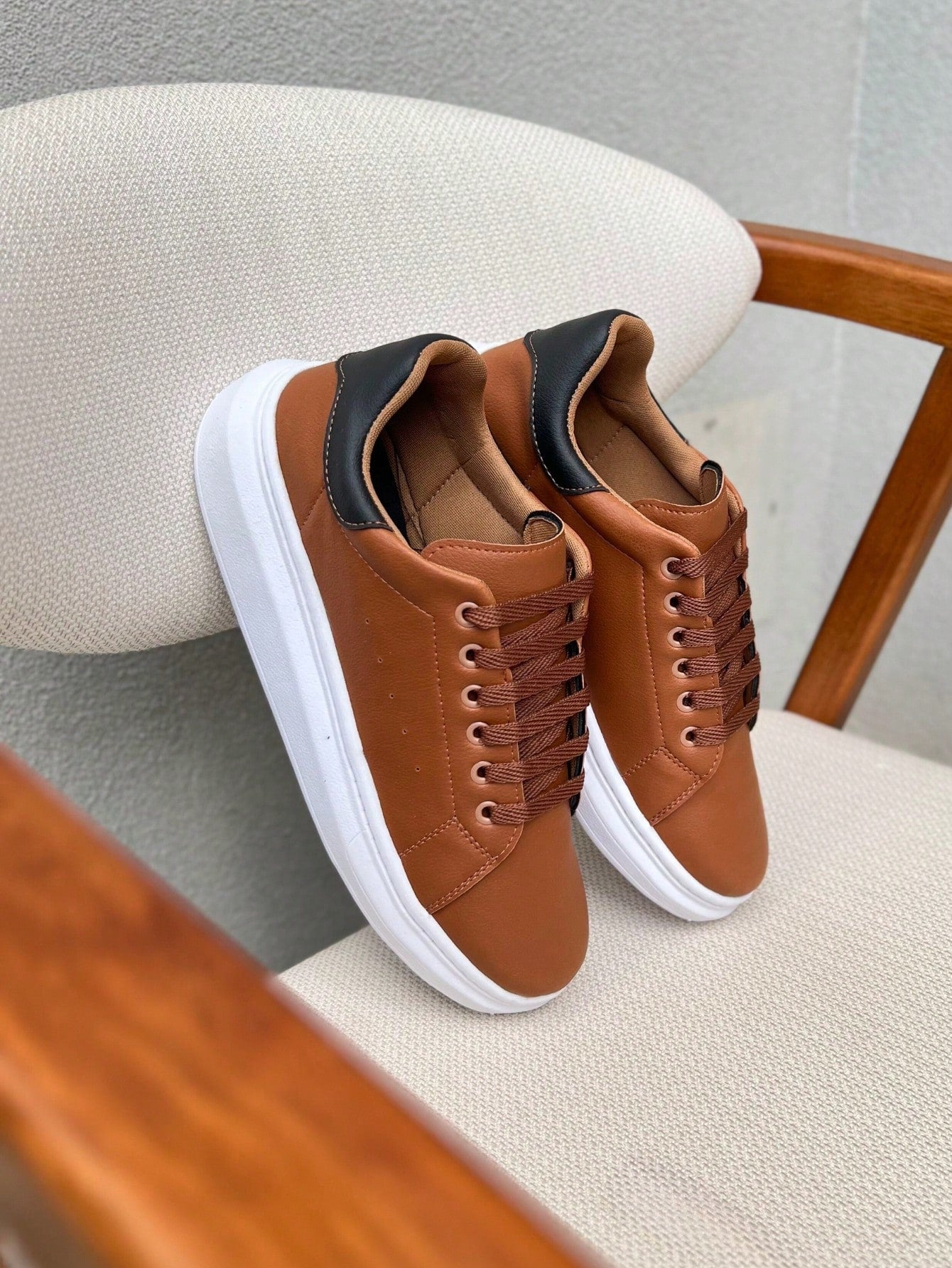 Tênis Masculino Casual Marrom Basic